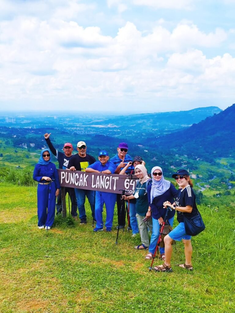 Trip Puncak Langit Sentul dengan pemandangan alam dan jalur trekking terbaik